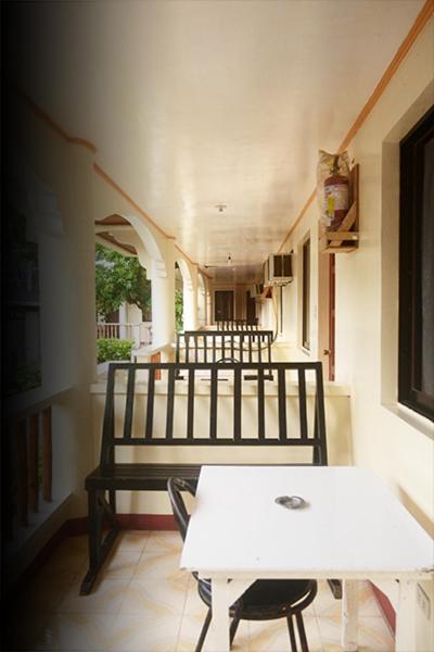 Alliyah'S Beach Resort Balabag  エクステリア 写真